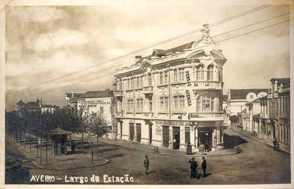 S/N - Aveiro Largo da estao - Editor no indicado - SD - Dimenses 14x9 cm. - Col.  FMSarmento (circulado em 8-3-1936).