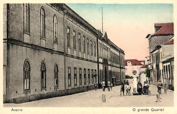 S/N - Aveiro O grande quartel - Edio de Souto Ratolla, Aveiro - SD - Dimenses 13,8x9 cm. - Col.  FMSarmento.