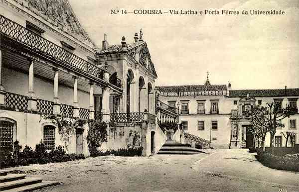 N. 14 - Coimbra: Via Latina e Porta Frrea da Universidade - Edio da Havaneza Central, R. Visconde da Luz, 2 a 6 Coimbra - S/D - Dimenses: 13,8x8,9 cm. - Col. Aurlio Dinis Marta.