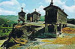 N. 502 - SERRA DE SOAJO - PORTUGAL Espigueiros tpicos - Ed. Centro de Caridade "Nossa Senhora do Perptuo Socorro" - PORTO - S/D Dim: 14,9x10,4cm. - Col. Manuel Bia.