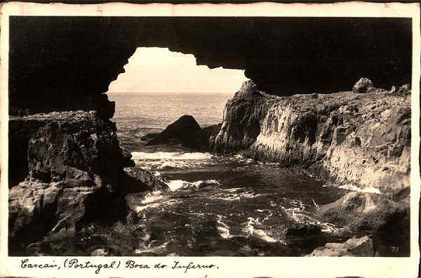 N. 73 - Cascais (Portugal) Boca do Inferno - Produco da Sociedade Nacional de Fotografia, Ld, Algs (Portugal) - S/D - Dimenses: 13,8x9,1 cm. - Col. Carneiro da Silva - Circulado em 25/09/1936)