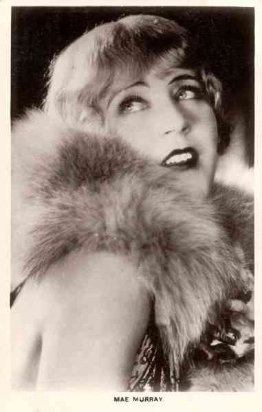 N. 12b - Mae Murray - "Picturegoer" Series, 88, Long Acre, London - S/D - Dimenses: 8,8x13,8 cm. - Col. Carneiro da Silva (Dcada de 1930 - Filme: ?)