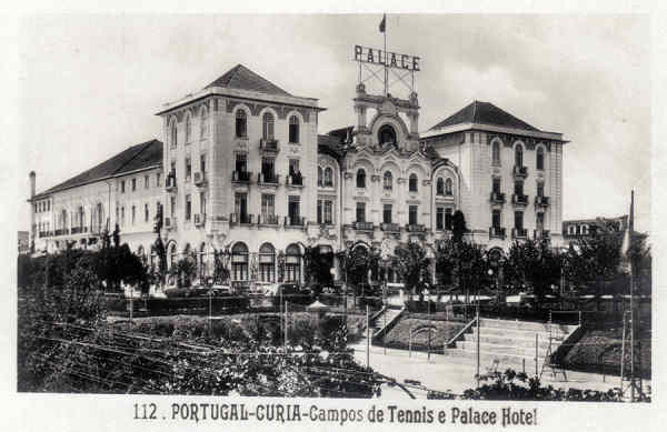 N 112 - PORTUGAL-CURIA - Campos de Tennis e Palace Hotel - Ed. Alexandre d'Almeida, Porto - Dim. 14,0x9,1 cm - Col. A. Simes (324).