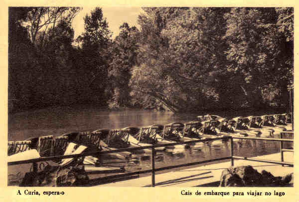 SN - A Curia, espera. Cais de embarque para viajar no lago - Ed. Grande Bazar Arte Reg. (E.F.N.) - SD - Circ.10/1960 (195).