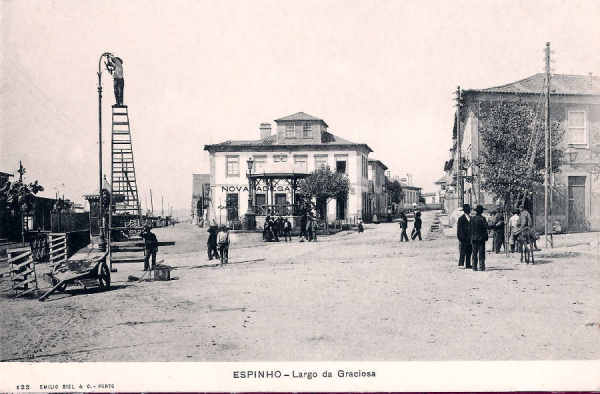 N 122 - Portugal. Espinho. Largo da Graciosa - Editor Emilio Biel, Porto - Dim. 14x9 cm. - Col. M. Chaby