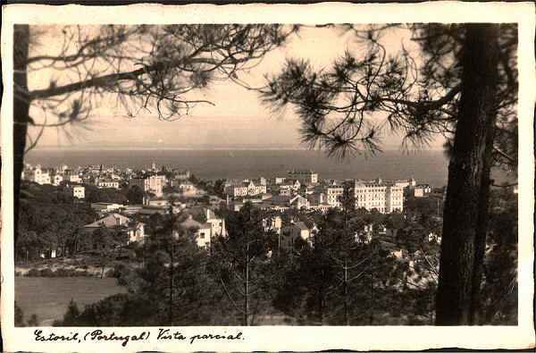 N. 64 - Estoril (Portugal) Vista parcial - Produco da Sociedade Nacional de Fotografia, Ld Algs (Portugal)  - S/D - Dimenses: 14x9,2 cm. - Col. Carneiro da Silva (Circulado em 26/09/1936)