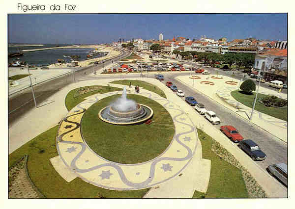 FF2 - FIGUEIRA DA FOZ: Largo Dr. Nunes (frente ao Municpio) e a zona beira rio - Edioda Casa Havanesa Figueira da Foz - Foto F. Moura Machado - S/D - Dimenses: 14,8x10,6 cm. - Col. HJCO