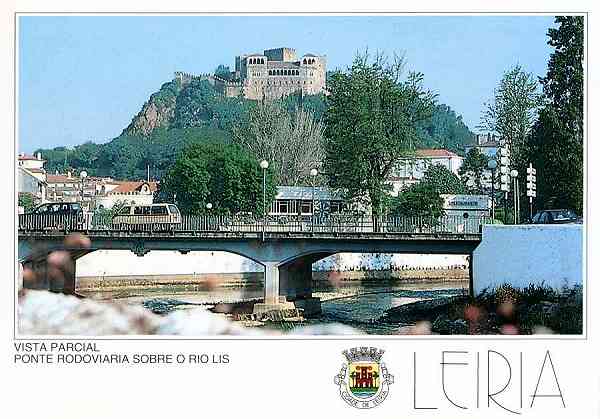 N. 4 - LEIRIA-Portugal_Vista Parcial. Ponte rodoviria sobre o Rio Lis - Edio da Regio de Turismo de Leiria, Rota do Sol - S/D - Dimenses: 15x10 cm. - Col. R. Gaspar.