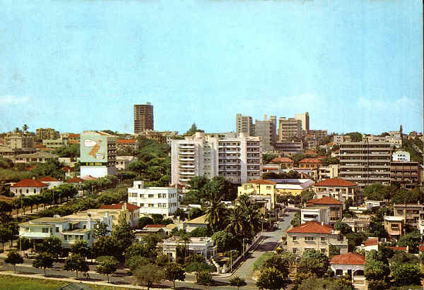 N. 13 - LOURENO MARQUES Vista Parcial da Cidade - Edio da Livraria Progresso - S/D - Dimenses: 15x10,3 cm. - Col. HJCO (Circulado em 1968)