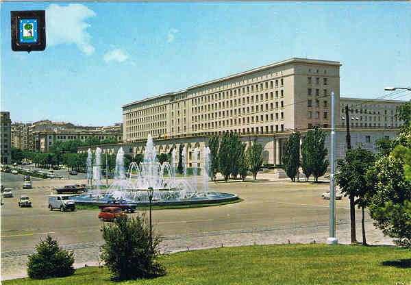 N 20- MADRID - Plaza de San Juan de la Cruz. Nuevos Ministerios - Ed. DOMINGUEZ - MADRID POSTALES ESCUDO DE ORO Ediciones FISA - Piqu,4 - Barcelona Impreso en Espaa - SD - Dim. 14,9x10,4 cm - Col. Manuel Bia (1971)