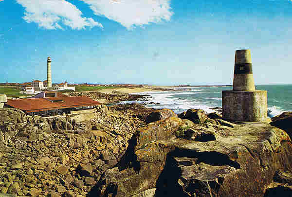 N 832 - MATOSINHOS (Portugal) Farol da Boa Nova em Lea da Palmeira - Ed. LIFER - Porto  11 Fotografia de: FISA  LITO OF. ARTISTAS REUNIDOS - Porto - S/D - Dim. 15x10,4 cm. - Col. Manuel Bia.