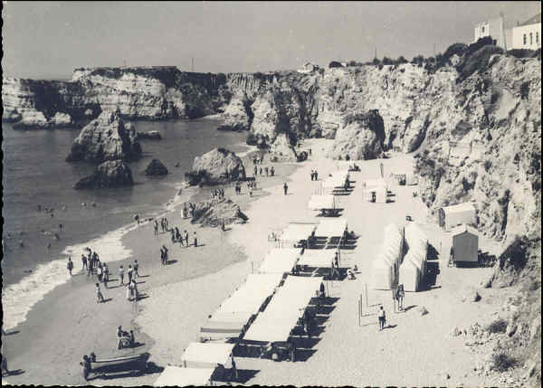 SN - PORTIMO. Praia da Rocha - Edio Livraria Silva, Portimo - SD - Dim. 14,5x10,3 cm - Circulado em 1962) - Col. A. Monge da Silva