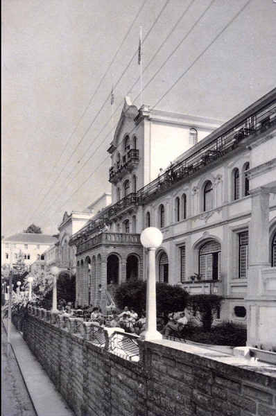 N 126 - TERMAS DE SAO PEDRO DO SUL. Colnia de Frias Antnio Correia de Oliveira. Fachada principal (Pormenor) - Edicao da FNAT - Dim. 14,8x10,1 cm - Col. A.Monge da Silva (circulado em 1965)