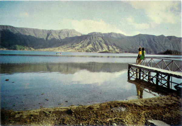 Nº 40 - S. Miguel. Lagoa das Sete Cidades - Ed. Fotográfica Nóbrega - SD- Dim. 14,9x10,5 cm - Col. João Ponte