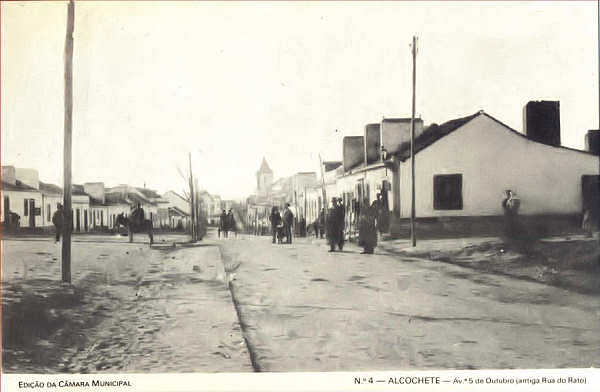 N 4 - ALCOCHETE. Av 5 de Outubro (antiga Rua do Rato) - Edio da Cmara Municipal de Alcochete (1993) - Dim. 14x9,1 cm - Col. Amlcar Monge da Silva