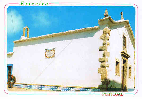 N. 2376 - Ericeira - Portugal. Capela de St. Antnio, onde em 5/10/1910 S.M. a Rainha D. Amlia e sua comitiva embarcaram para o exlio. - Ed. NCORA-Edies Artsticas de Artigos para Felicitaes LISBOA -IMPRICOR 67 08 30 LISBOA - S/D Dim: 15x10,5 cm. - Col. Manuel Bia.