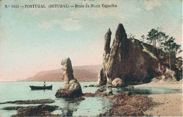 N 1051 - Praia da Maria Esguelha - Editor desc. - Dim. 140x90 mm - Col. A. Monge da Silva (anterior a 1910)