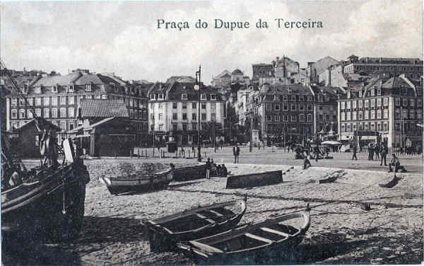 S/N - Praa Duque da Terceira (Cais do Sodr) - Dim. 139x87 mm - Edio da Seco de Postais dos Grande Armazns do Chiado, Lisboa- Col. A. Monge da Silva (cerca de 1910)