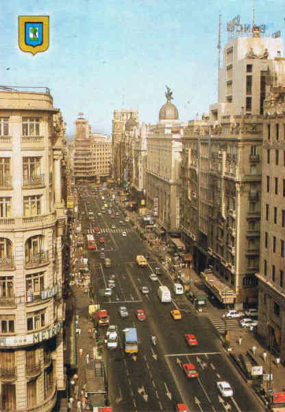 33- N. 140 - MADRID  "La Gran Via" - Ed. L. DOMINGUEZ Telfono 447 82 75 - MADRID ESCUDO DE ORO FISA I.G. - Palaudarias,26 - Barcelona - Printed in Spain - SD - Dim. 10,3x14,8 cm - Col. Manuel Bia (1984)