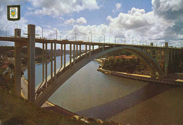 N 16 - PORTO. Ponte da Arrbida - Ed. LIFER, Porto - SD - Dim. 104x148 mm - Col. Graa Maia (circulado em 1976)