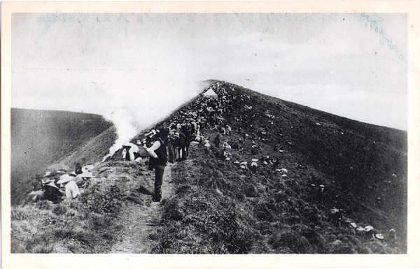 SN - Junto s caldeirinhas - Edio da Livraria d' O Telegrapho, Horta - Dim. 139x89 mm - Col. A. Monge da Silva (c. 1910)