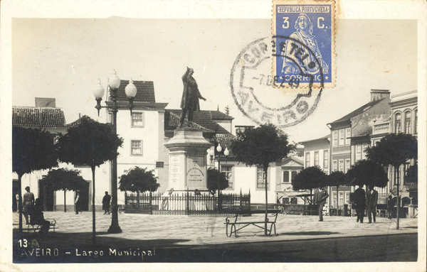 N 13 - Aveiro. Largo Municipal - Ed. no indicado - SD - Circulado em 1949 - Dim. 138x88 mm - Col. nio Semedo.