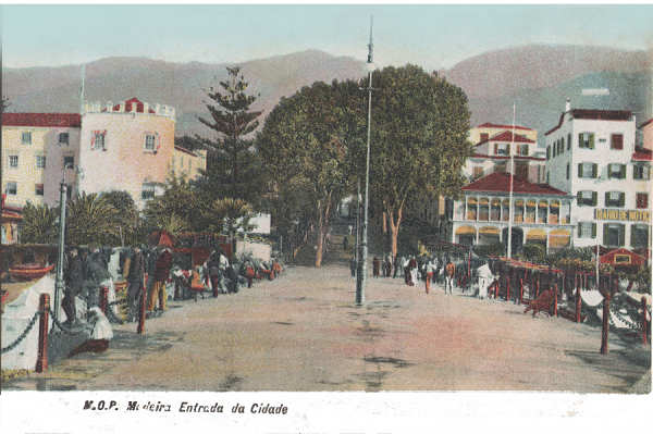 SN - Funchal, entrada da Cidade - Editor M.P.O. - Dim. 139x92 mm - Col. A. Monge da Silva (c.1910)