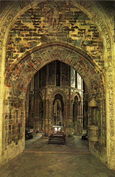 N 1155 - TOMAR-PORTUGAL - Rotunda dos Templrios. Charola - Ed. Centro de Caridade N Sr do Perptuo Socorro, Porto - SD - Dim. 150x103 mm - Circulado em 1970 - Col. Graa Maia