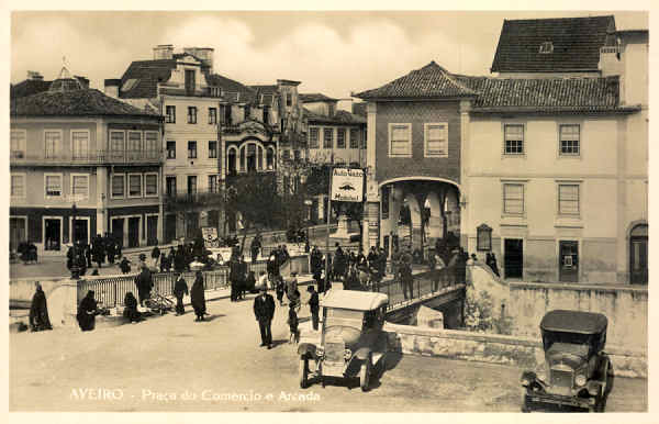 S/N - AVEIRO Praa do Comercio e Arcada - Edio de Souto Ratolla, Aveiro - SD - Dimenses: 14,1x9,1 cm. - Col. FMSarmento.