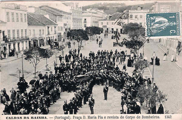 N. 1342 - Portugal Caldas da Rainha Praa D. Maria Pia e Revista do Corpo de Bombeiros - Editor F.A.Martins, Lisboa - Dimenses:  14x90cm. - Col. Miguel Chaby