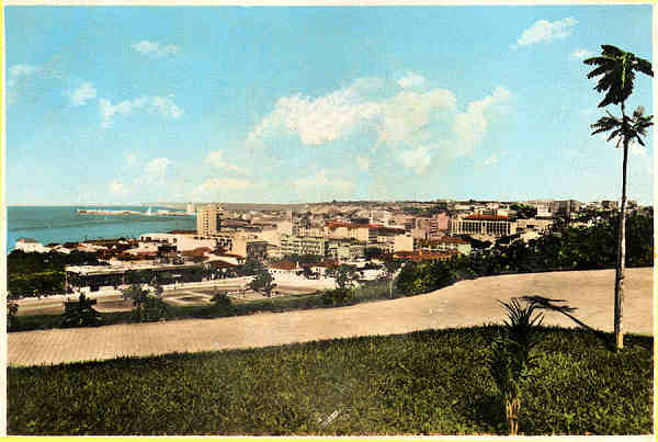 N. 929 - LUANDA - ANGOLA Vista panormica da cidade - Edio Saitam - Dim.15x10,2 cm.  - Col. Mrio Silva (Circulou em 1962).