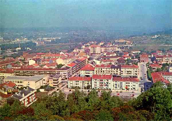 N. 1 - Pombal: Panormica da Vila - Edio da Cmara Municipal de Pombal - S/D - Dimenses: 14,9x10,4 cm. - Col. nio C. Semedo.