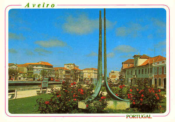 N. 14 - AVEIRO-Portugal Monumento dedicado  Aviao Naval - Edio Bruno da Rocha, Aveiro - S/D - Dimenses: 15x10,5 cm. - Col. Graa Maia