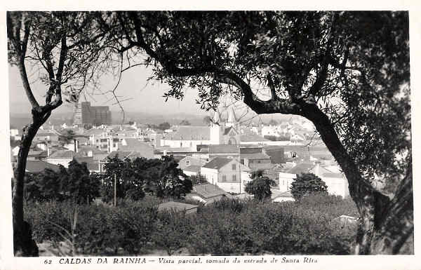 N. 62 - Portugal Caldas da Rainha Vista parcial, tomada da estrada de Sta Rita - Editor Passaporte Loty (Editado em 1951) - Dimenses: 9x14 cm. - Col. M. Chaby