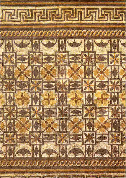 N. 70 - MUSEU MONOGRFICO DE CONMBRIGA. Casa dos repuxos. Peristilo. Pormenor do mosaico. Sc. 3 d. C. - Fotgrafo DELFIM FERREIRA - Impressores EDARTE, Porto - SD - Dim. 14,6x10,5 cm. - Col. Ftima Bia.