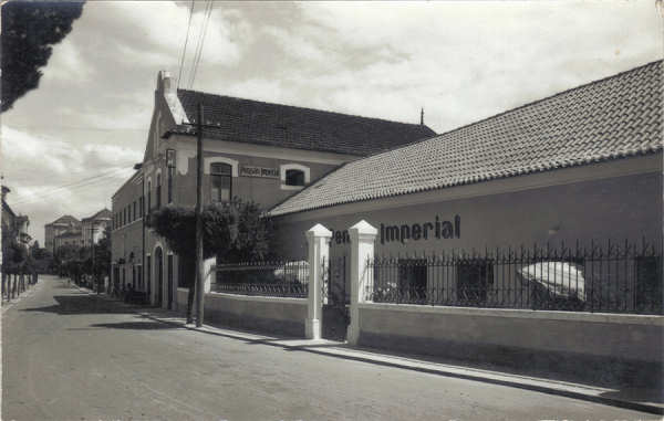 SN - CURIA - Penso Imperial - Foto Gamelas - Arcos, Anadia - Dim.13,8x8,8 cm - 1951 - Col. A. Simes (400).