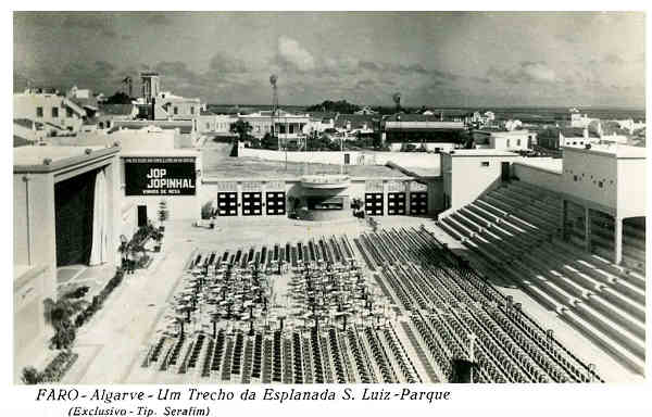 SN - FARO. Um trecho da Esplanada So Lus-Parque - Edio da Tipografia Serafim, Faro - (Cerca de 1955) - Dim. 14x9 cm. - Col. A. Monge da Silva.