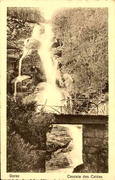 S/N - Gerez-Cascata das Caldas - Foto Gonzalez - Edio da Loja Hespanhola, Braga, Filial nas Caldas do Gerez - Dimenses: 8x9x14 cm. - Col. Aurlio Dinis Marta.