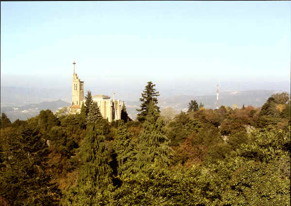 SN - Montanha da Penha - Ed. Guimares Turismo 2012 - Foto irmandade N Sr do Carmo da Penha - Dim. 109x154 mm - Col. HJCO