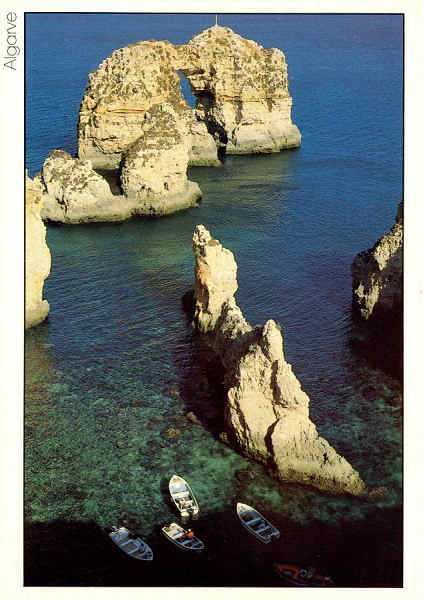 Alg. 41- Portugal LAGOS Ponta da Piedade - Edio SoFOTO Tel.2851505 Cascais Portugal - Foto Nuno Campos - S/D - Dimenses: 10,3x14,7 cm. - Col. Graa Maia