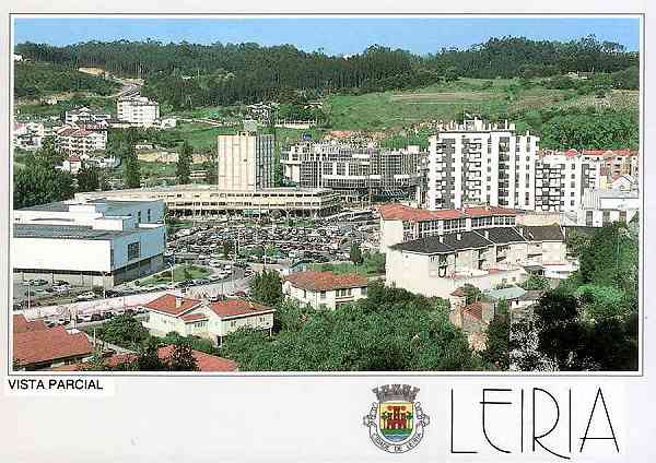 N. 3 - LEIRIA-Portugal Vista parcial - Edio da Regio de Turismo de Leiria, Rota do Sol - S/D - Dimenses: 15x10 cm. - Col. R. Gaspar.