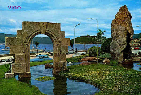 N. 144 - VIGO: Estanque y Jardines de Elduayen - Edio ARRIBAS, Zaragoza - S/D - Dimenses: 14,9x10,4 cm. - Col. Gaspar Albino (1960).