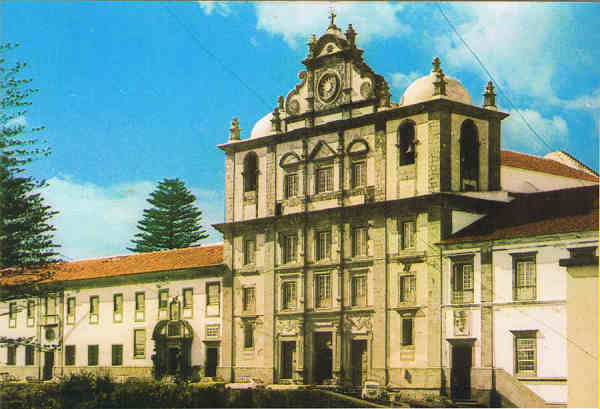 Nº 858 - IGREJA MATRIZ - Horta Faial - Açores - Ed. CÓMER - TRAV. DO ALECRIM,1 - TELF.328775 - LISBOA-PORTUGAL - S/D - Dim. 15x10,4 cm - Col. Manuel Bóia (1981).