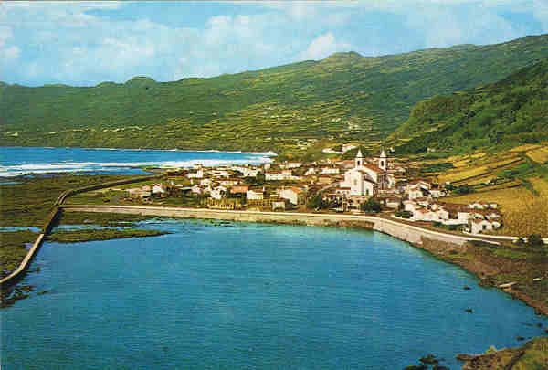 Nº 2253 - ILHA DO PICO - AÇORES  VILA DAS LAGES - Ed. CÓMER, Trav. do Alecrim, 1 - Tel. 328775 - Lisboa - Portugal - S/D - Dim. 15x10,5 cm. - Col. Manuel Bóia (1981).