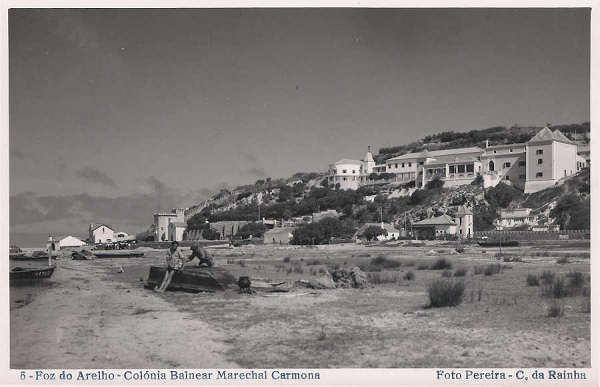 N 5 - Foz do Arelho. Colnia Balnear Marechal Carmona - Editor Neto Pereira - Editado em 1945 - Dim. 9x14 cm - Col. Diamantino Fernandes