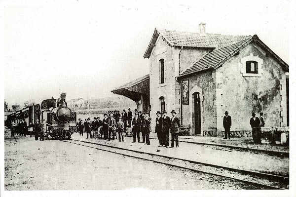 N 1/18 - S. JOO DA MADEIRA - Estao de Caminhos de Ferro (1 quartel do sc. XX) - 1 Edio Srie Cromo - SD - Dim. 149x99 mm - Col. Graa Maia