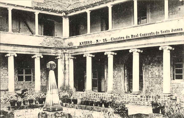 N 25 - Claustro do Real Convento de Santa Joana - Editores MOREIRA & TORRES, Aveiro - SD - Dim. 13,3x8,7 - Col. FMSarmento.