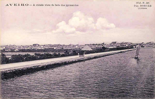 N. F 52 - Aveiro A cidade vista do lado das Pyramides - Edio Pap. Borges, Coimbra - SD - Dimenses 13,9x8,9 cm. - Col.  FMSarmento.