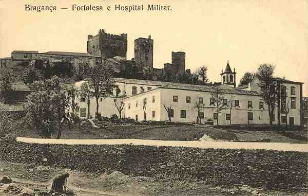S/N - Bragana-Fortaleza e Hospital Militar - Edio de Adriano Rodrigues, Bragana - S/D - Dimenses: 13,7x8,7 cm. - Col. Aurlio Dinis Marta.