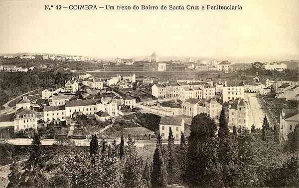N. 42 - Coimbra: Um trexo do Bairro de Santa Cruz e Penitenciria - Edio da Havaneza Central, R. Visconde da Luz, 2 a 6-Coimbra - S/D - Dimenses: 13,8x8,7 cm. - Col. Aurlio Dinis Marta.